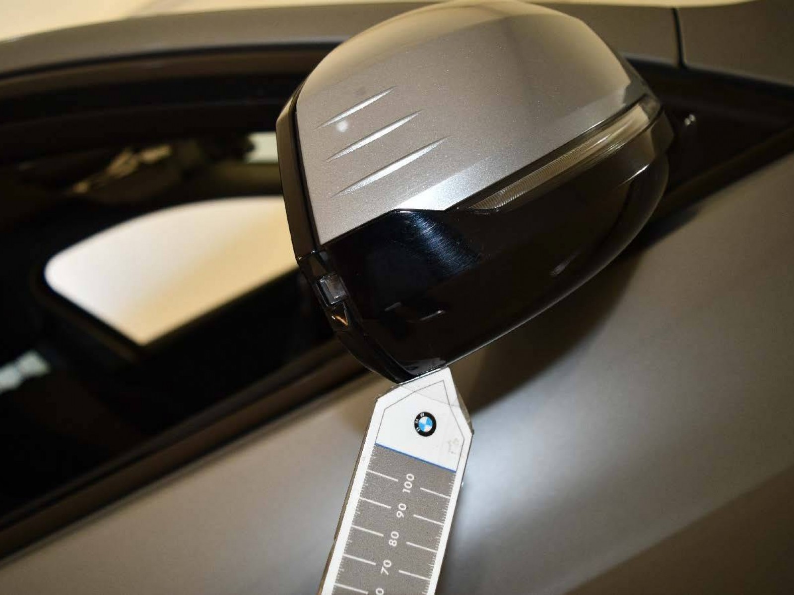 BMW - SERIE 1 F70 - #850108 - 24