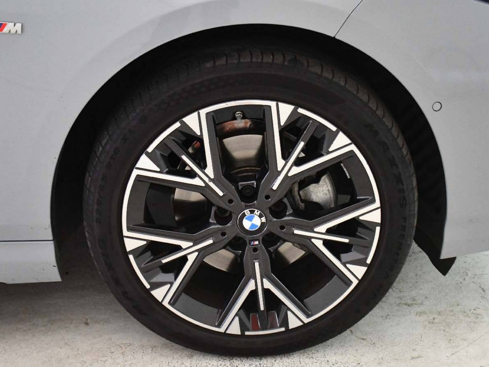 BMW - SERIE 1 F70 - #850074 - 14