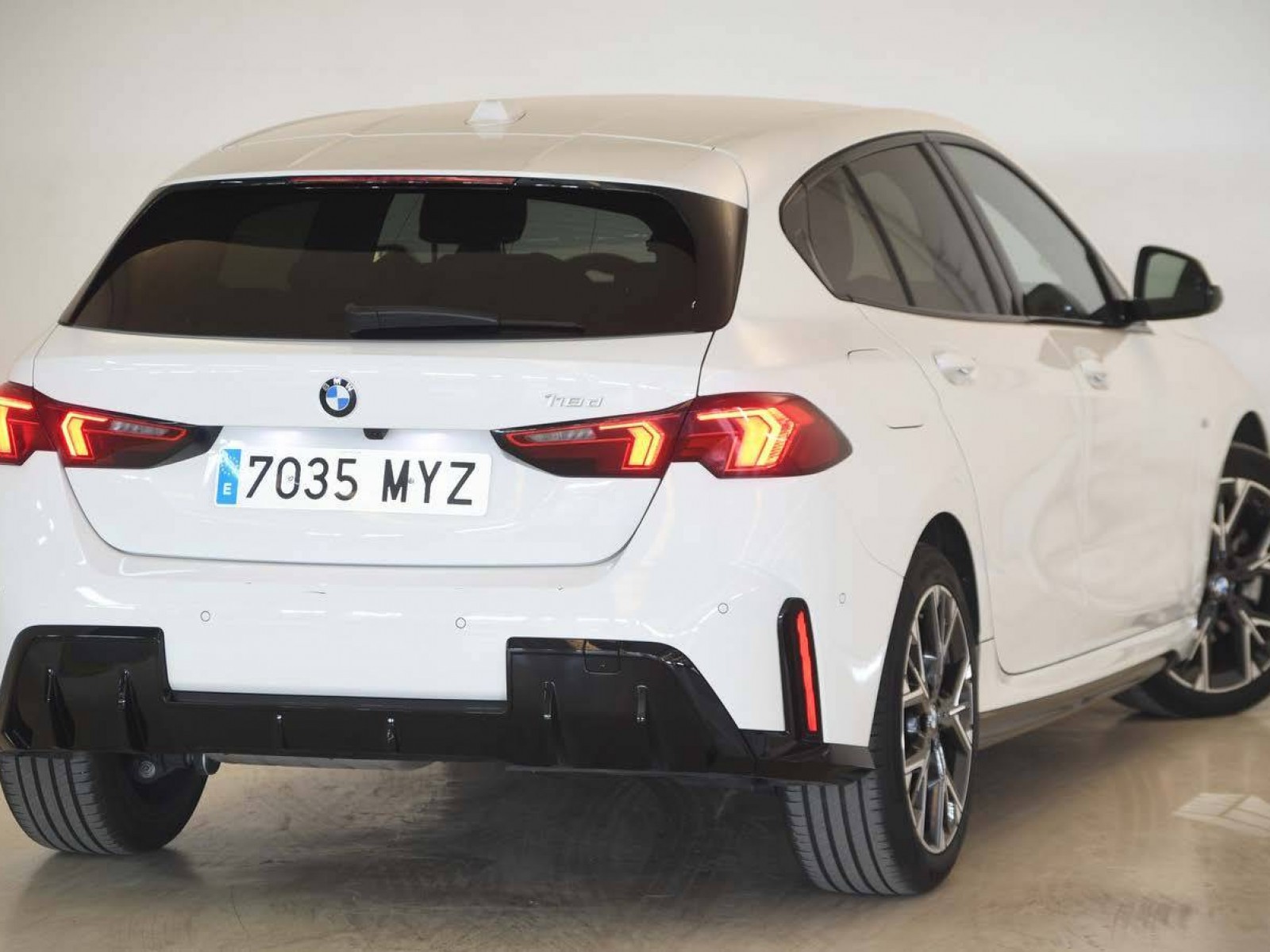 BMW - SERIE 1 F70 - #850246 - 4