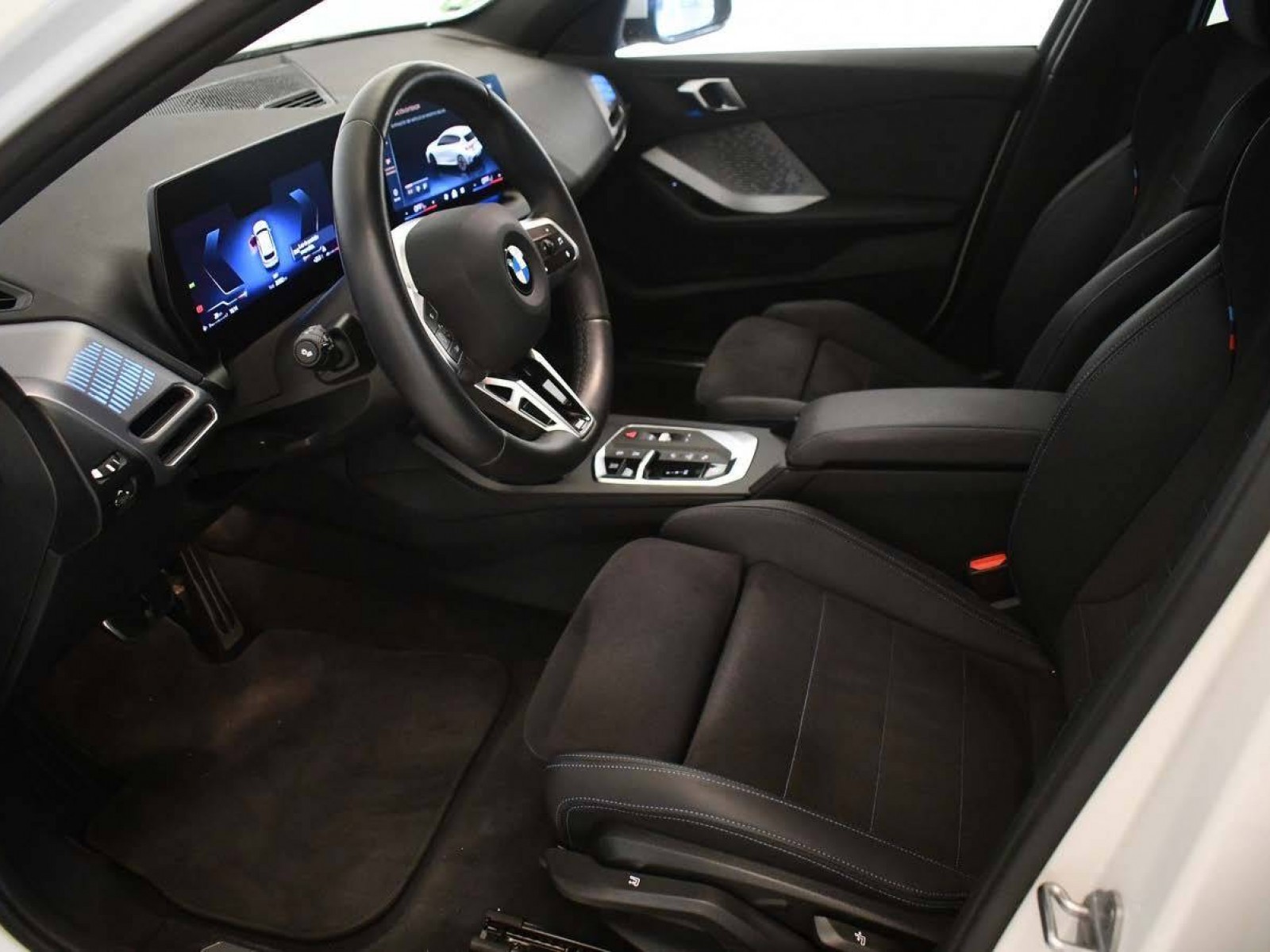 BMW - SERIE 1 F70 - #850246 - 7