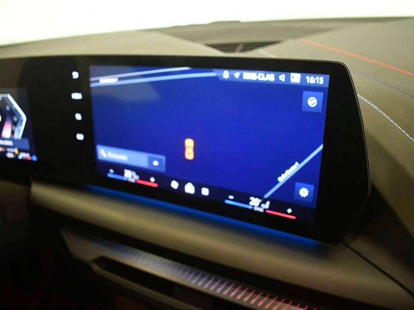 BMW - SERIE 1 F70 - #850246 - 13