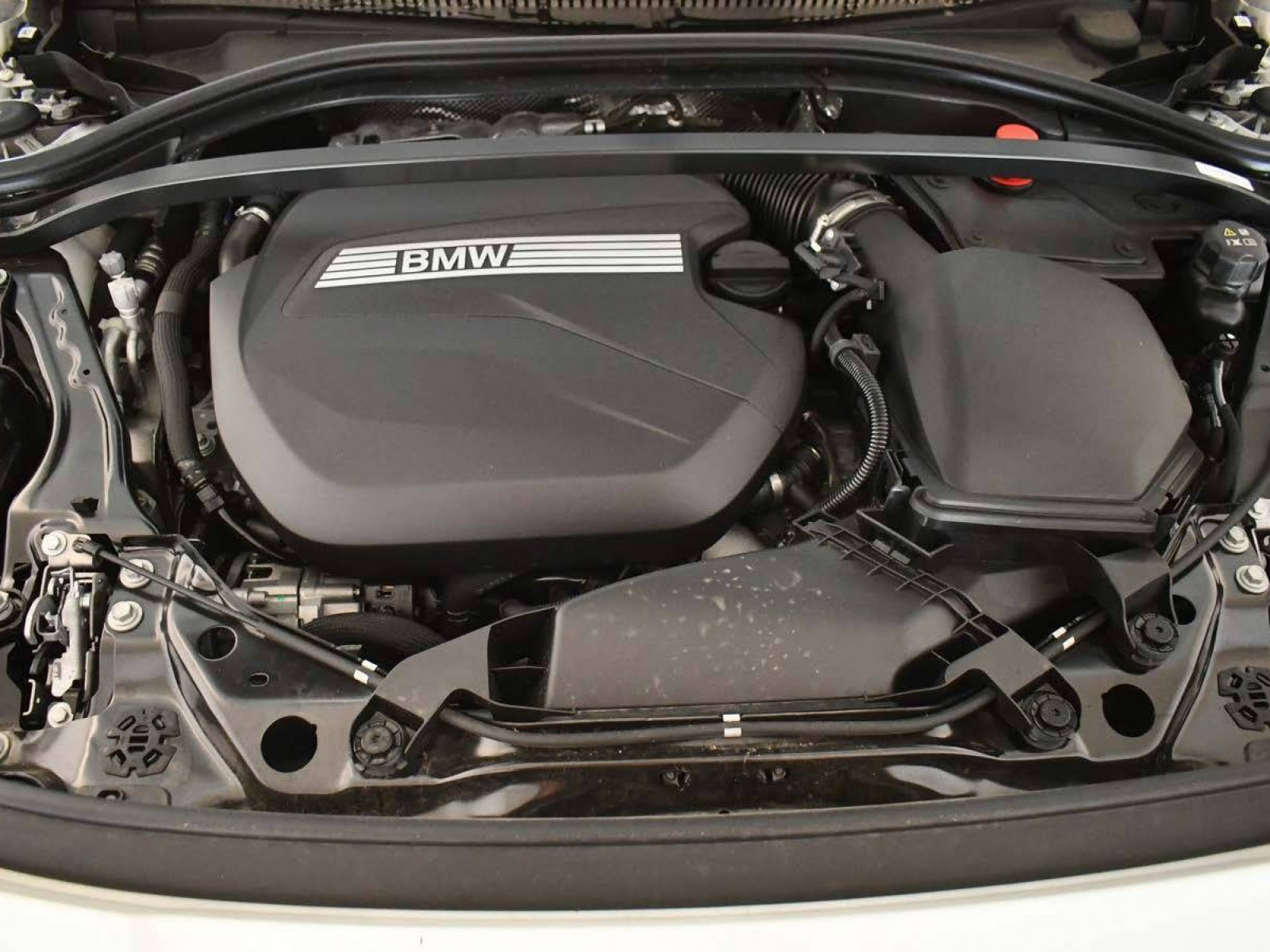 BMW - SERIE 1 F70 - #850246 - 42