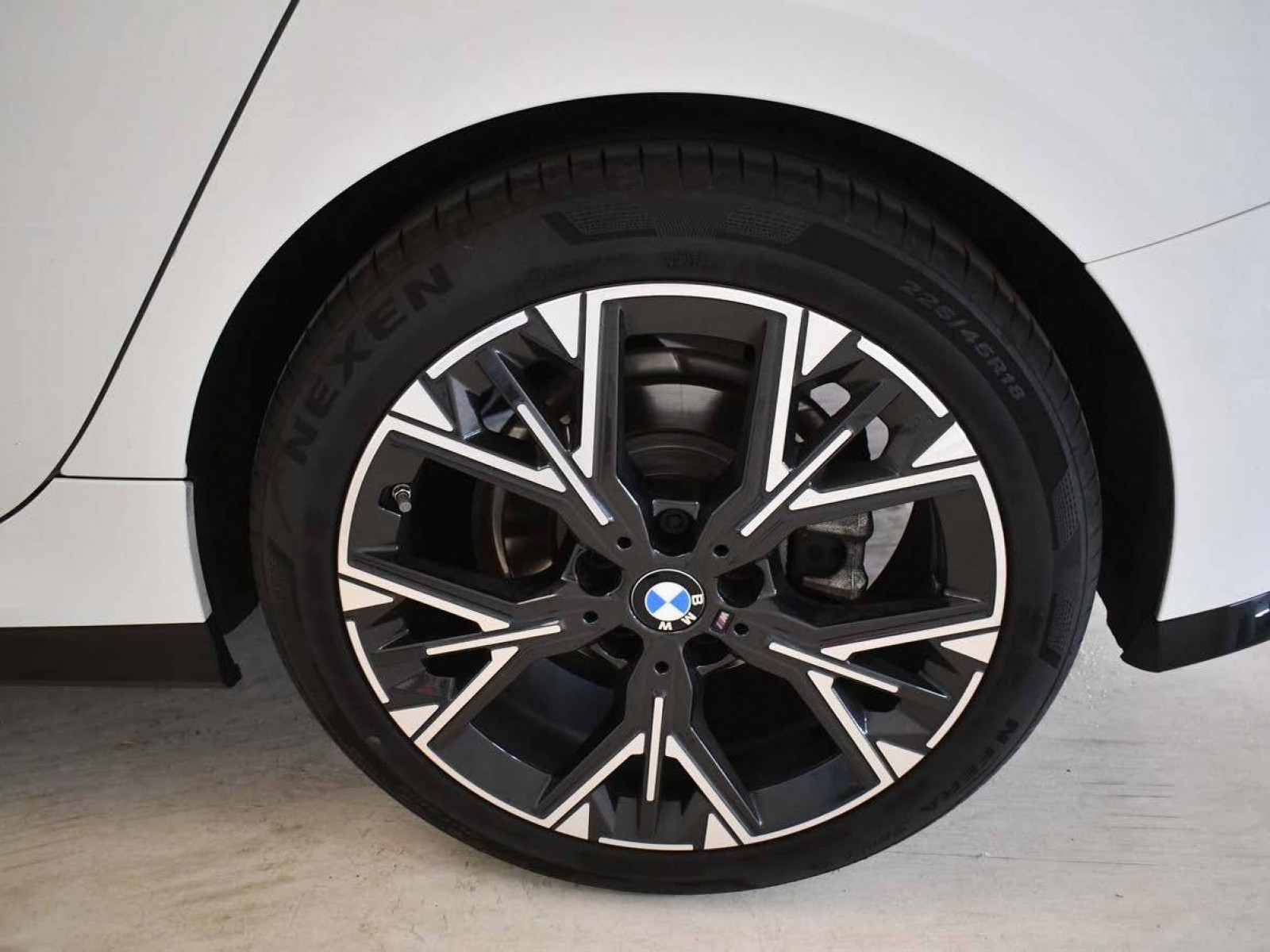 BMW - SERIE 1 F70 - #850246 - 30