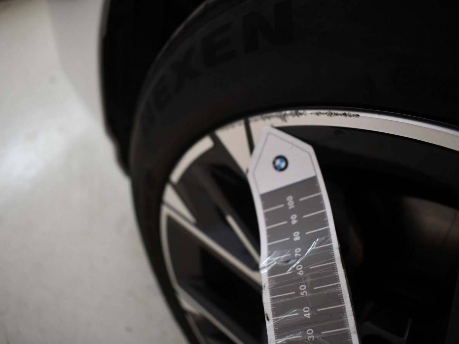 BMW - SERIE 1 F70 - #850246 - 25