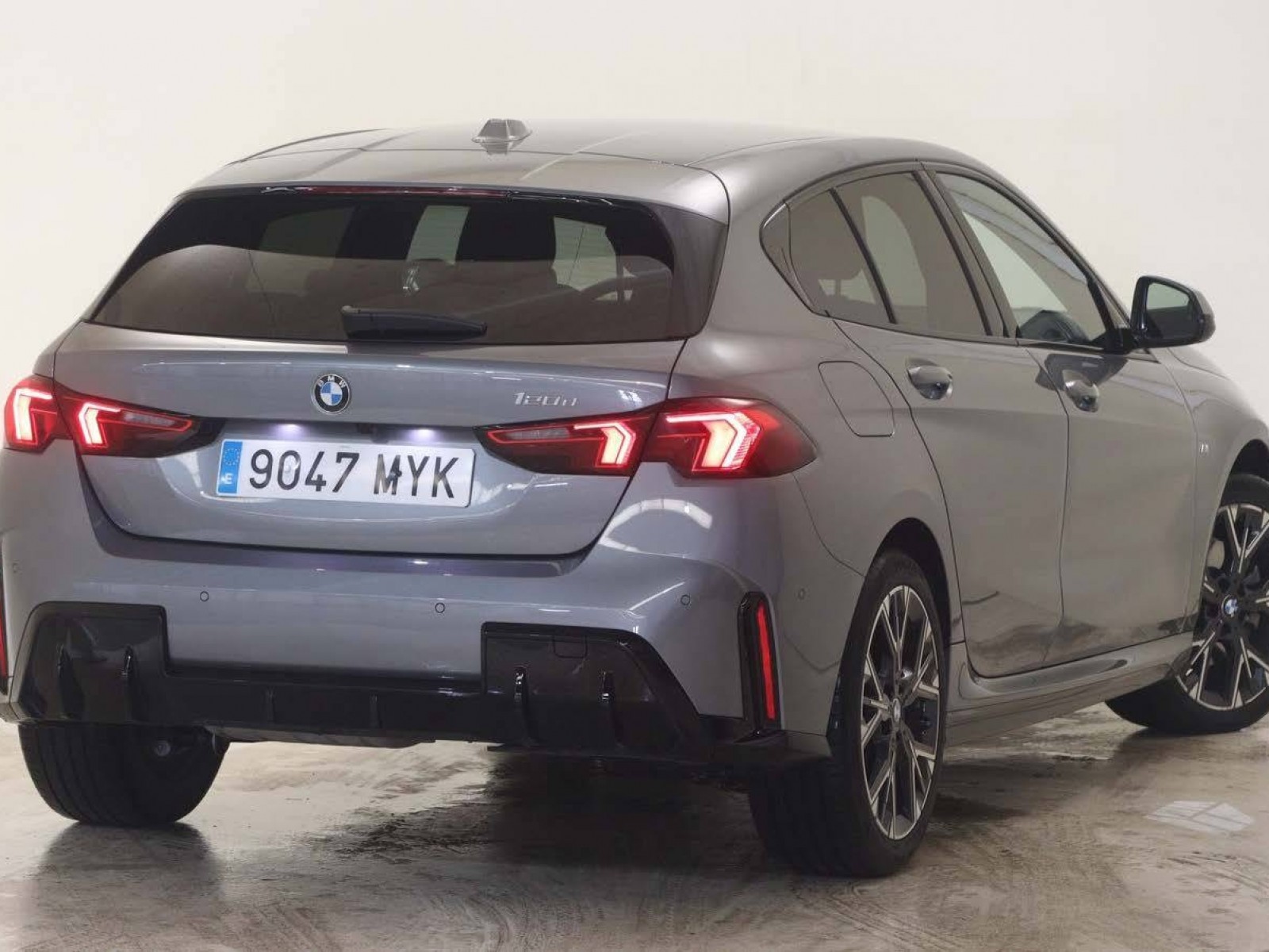 BMW - SERIE 1 F70 - #850096 - 2