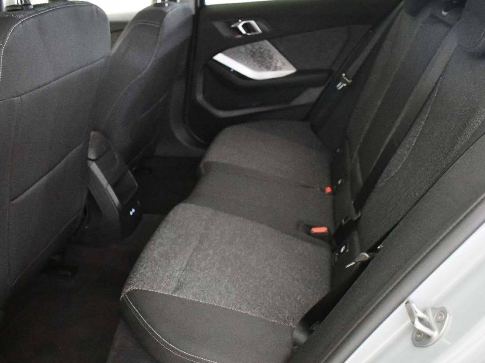 BMW - SERIE 1 F70 - #850074 - 37