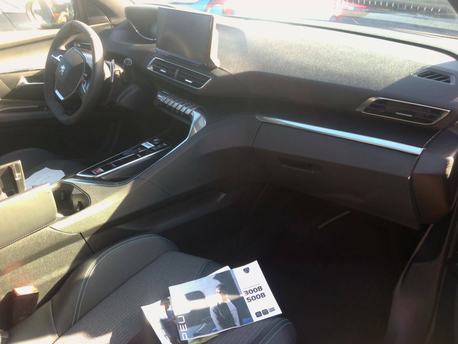 PEUGEOT - 5008 - #849486 - 8