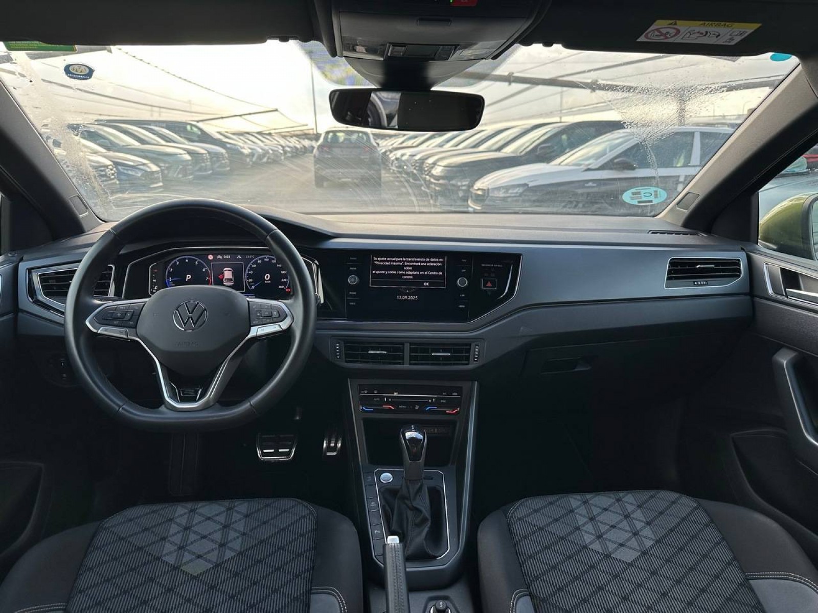 VOLKSWAGEN - TAIGO - #851037 - 8