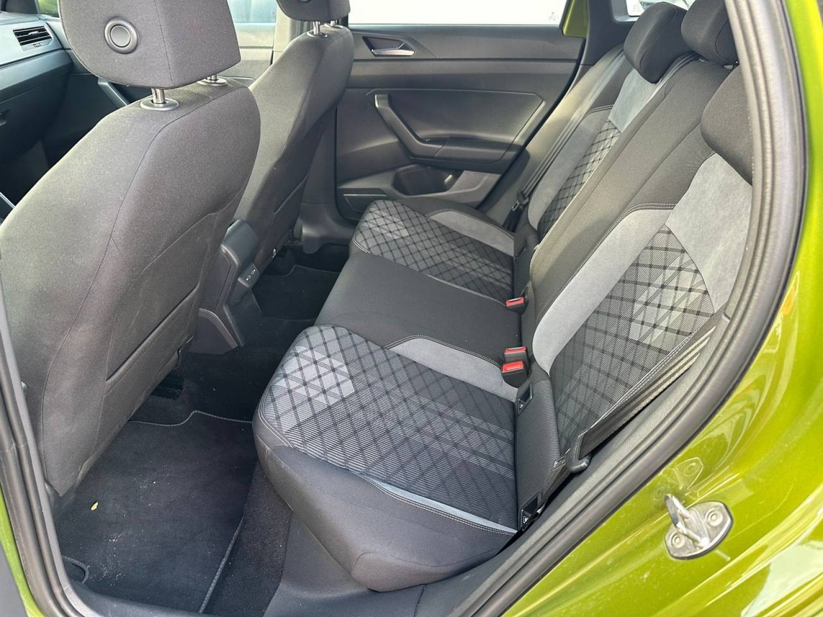 VOLKSWAGEN - TAIGO - #851037 - 5