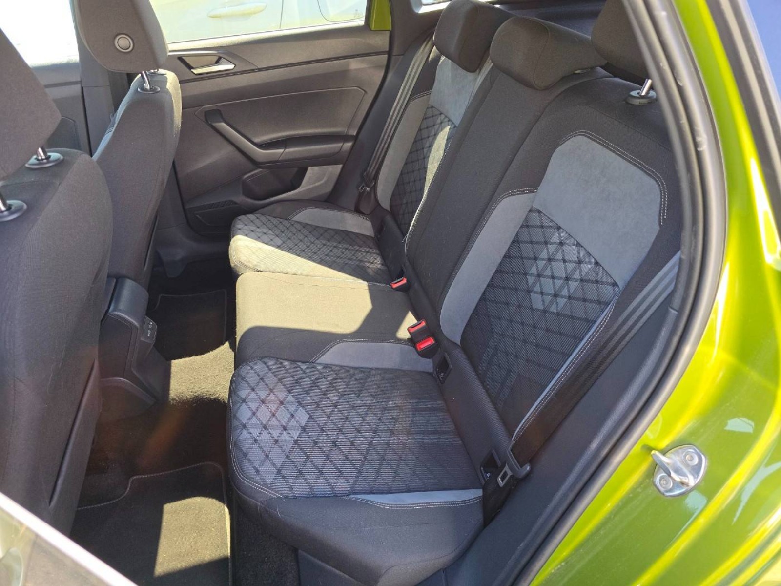 VOLKSWAGEN - TAIGO - #851053 - 11