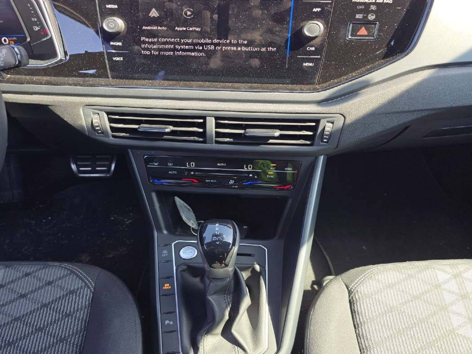 VOLKSWAGEN - TAIGO - #851053 - 13