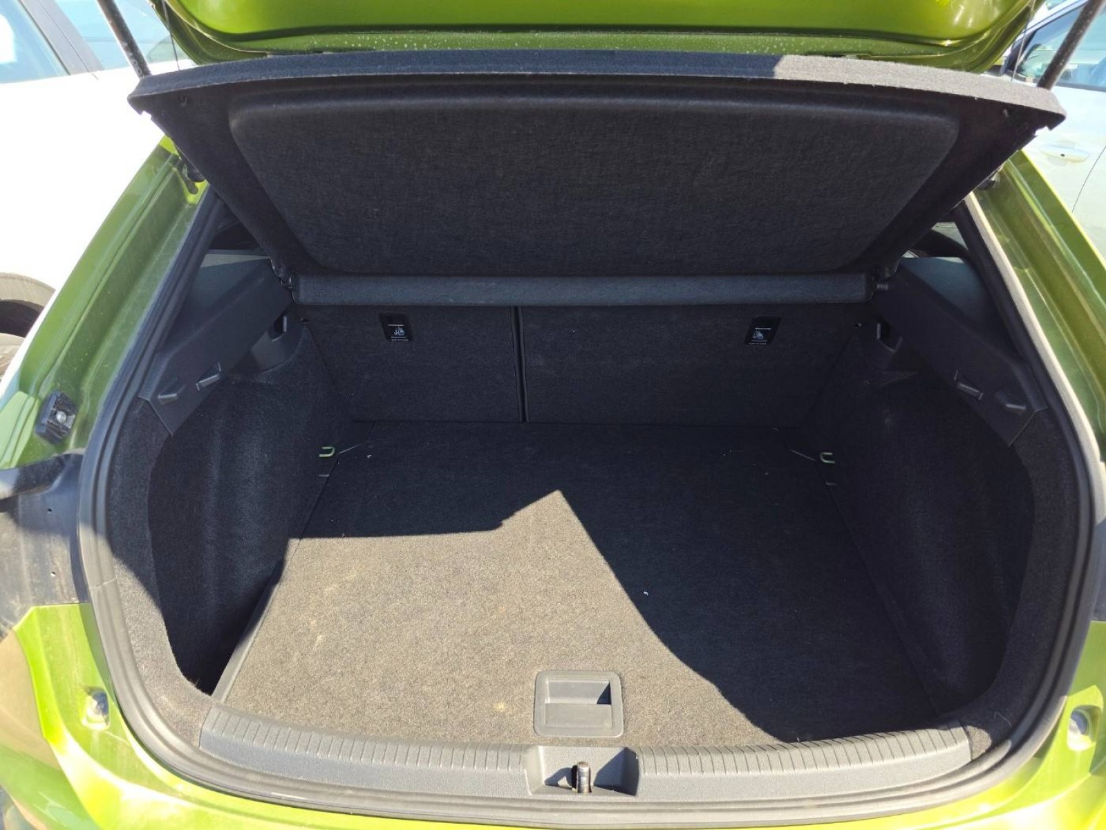 VOLKSWAGEN - TAIGO - #851053 - 16