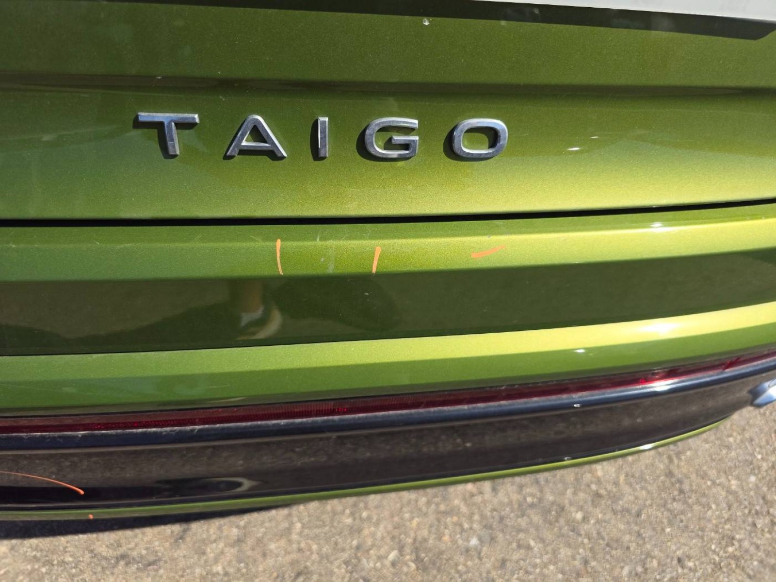 VOLKSWAGEN - TAIGO - #851053 - 24