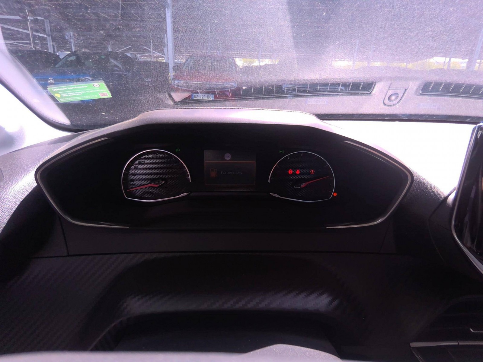 PEUGEOT - 208 - #850922 - 4