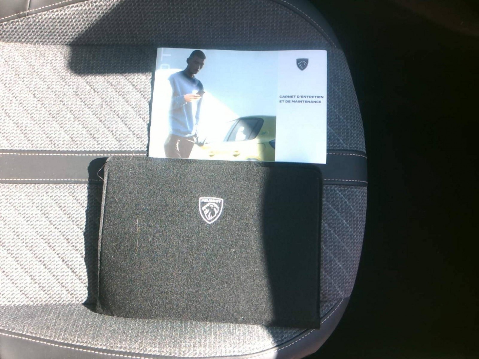 PEUGEOT - 208 - #850931 - 7