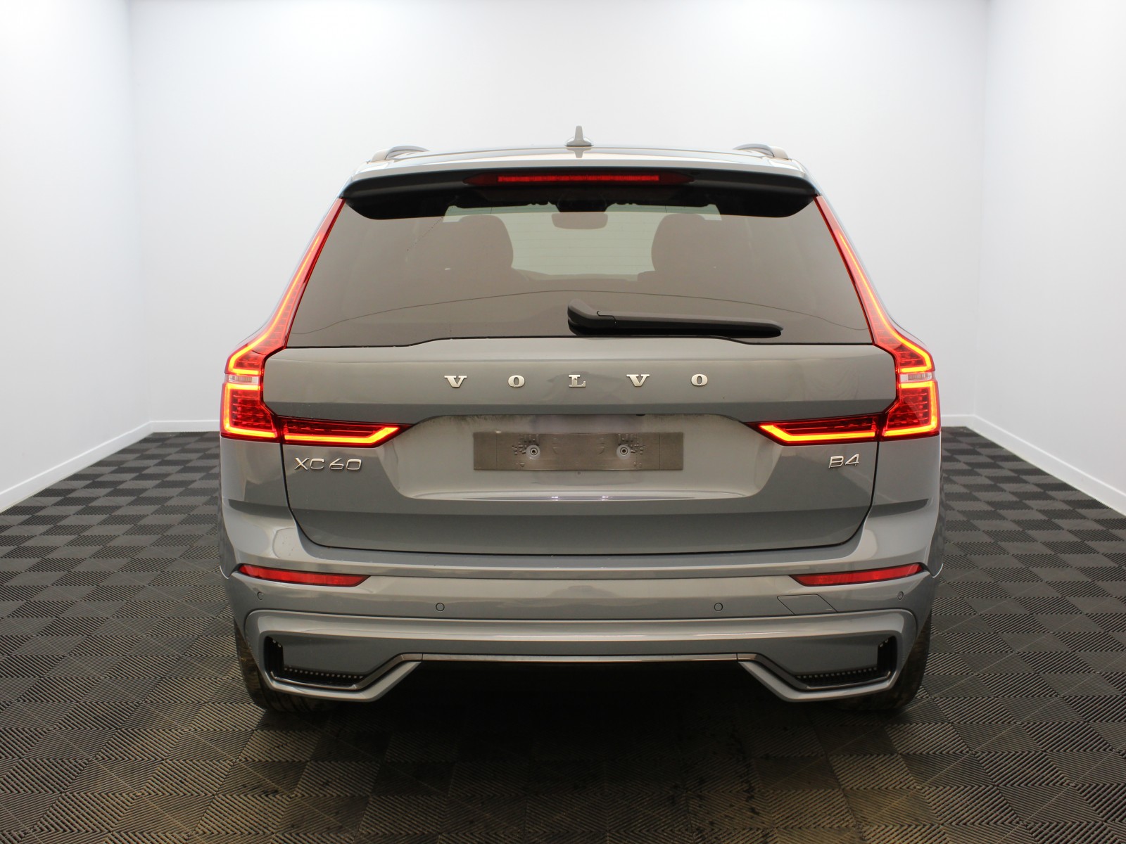 VOLVO - XC60 - #181711 - 5