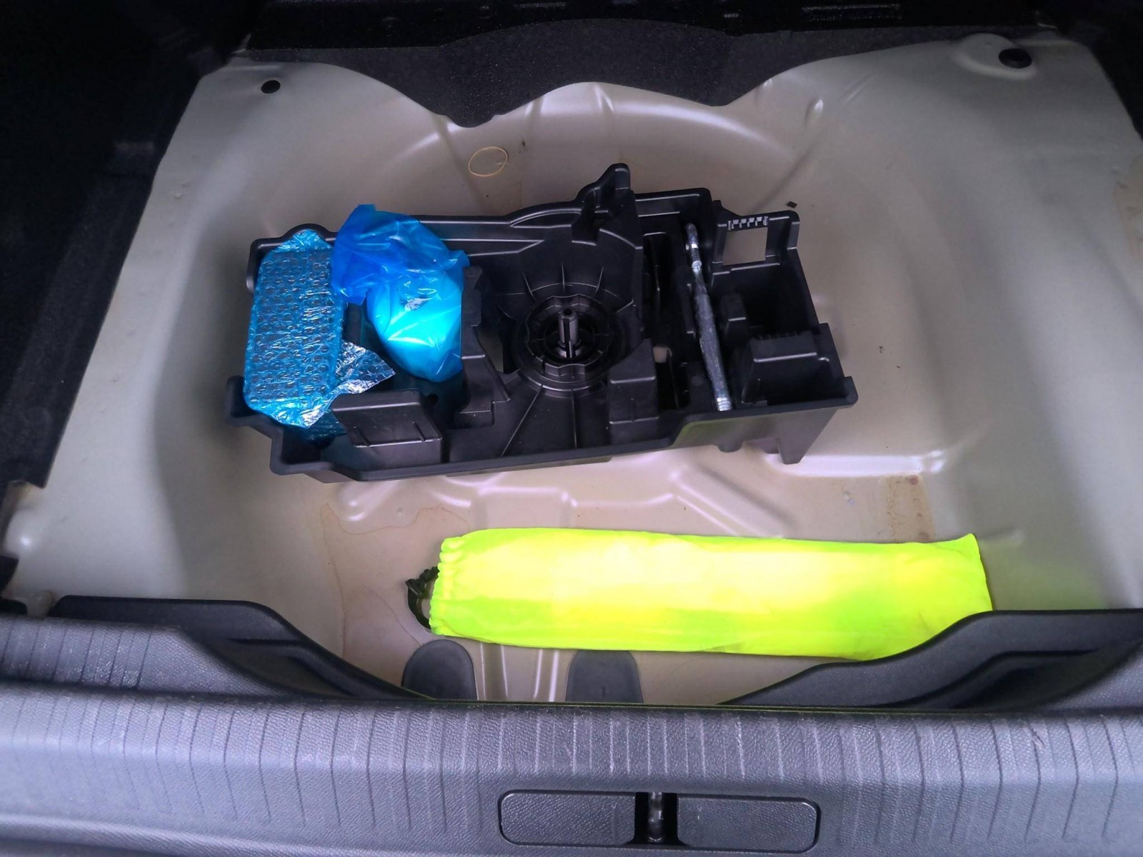 CITROEN - C4 - #851327 - 6