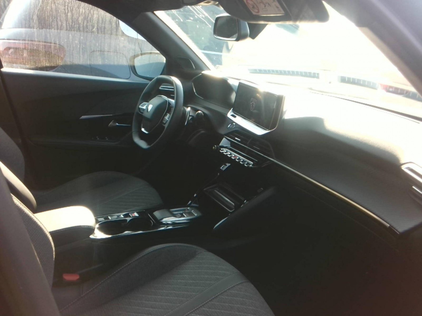 PEUGEOT - 2008 - #851334 - 2