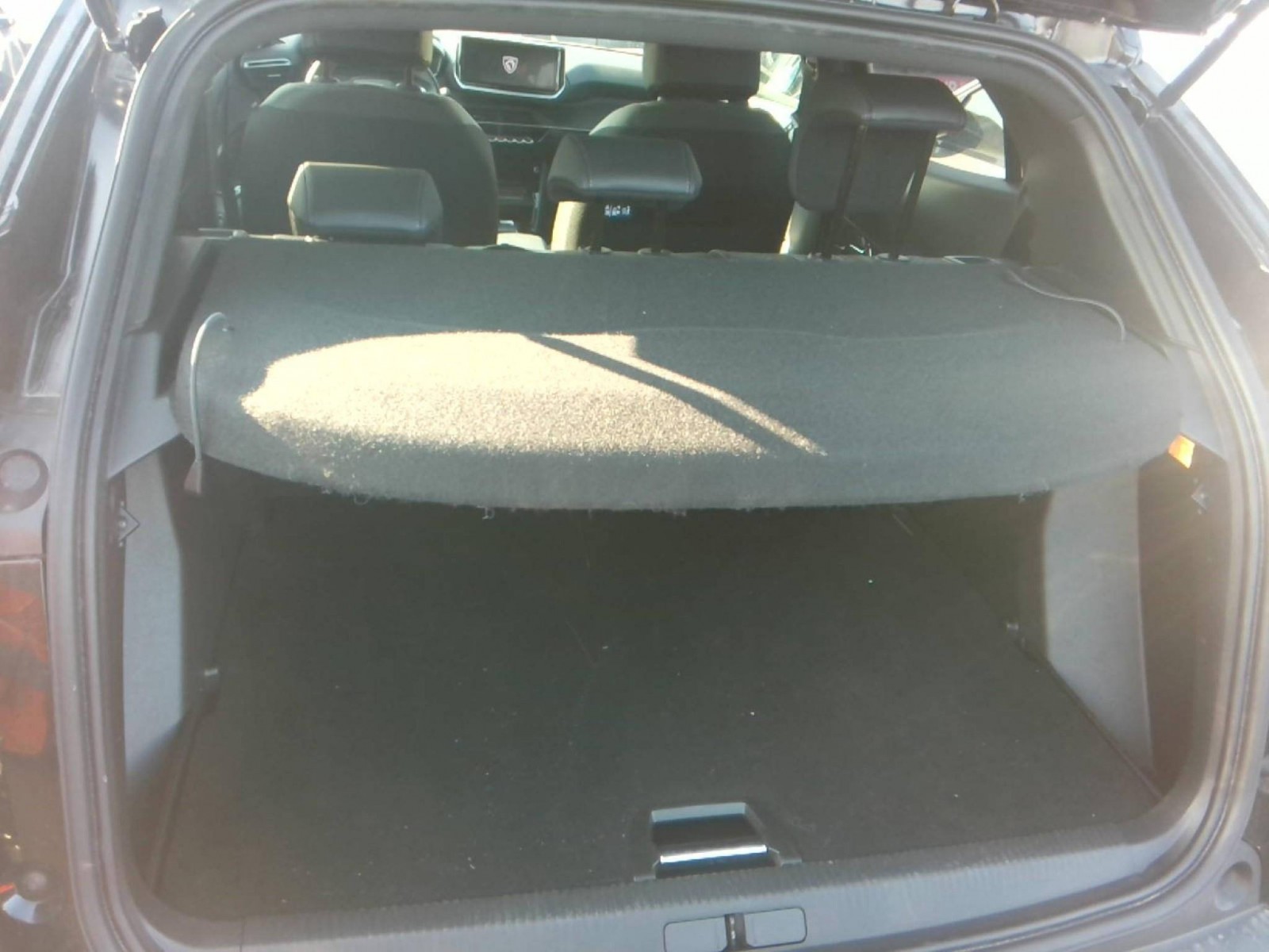 PEUGEOT - 2008 - #851334 - 5