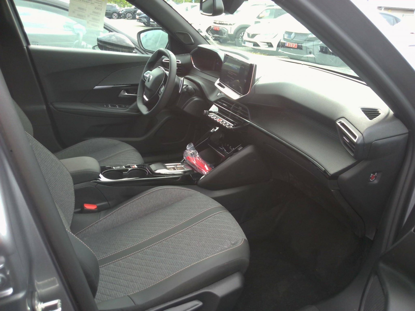 PEUGEOT - 2008 - #851337 - 2