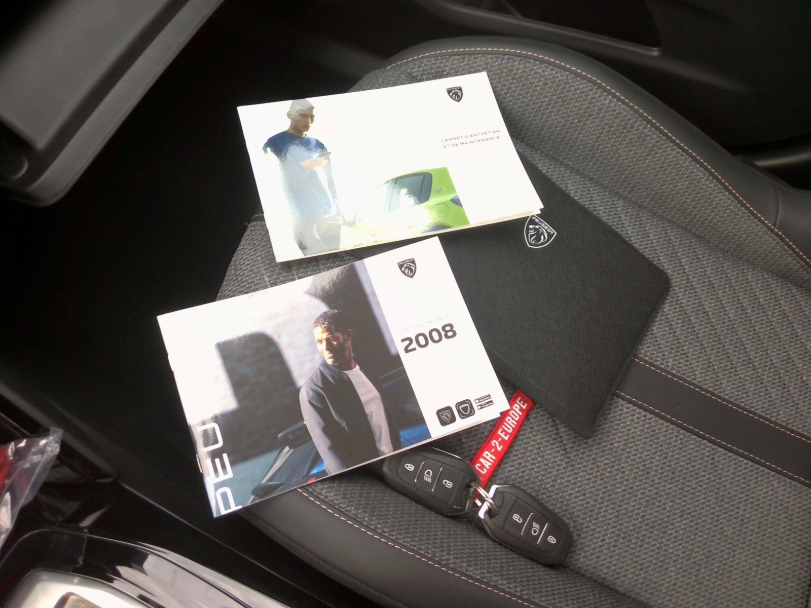 PEUGEOT - 2008 - #851337 - 4