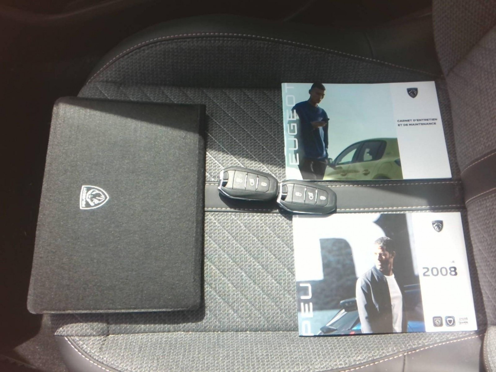 PEUGEOT - 2008 - #851339 - 5