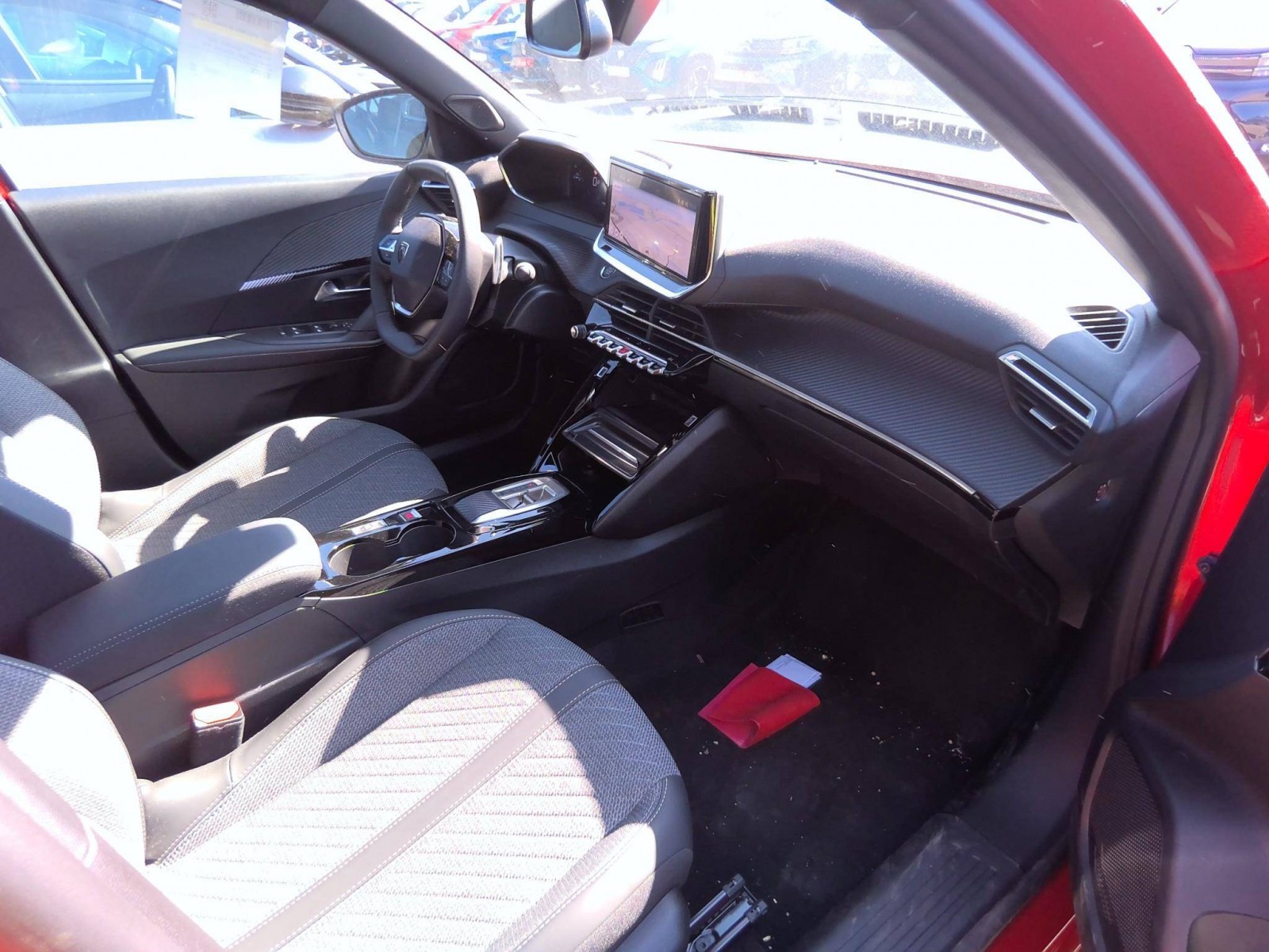 PEUGEOT - 2008 - #851348 - 2