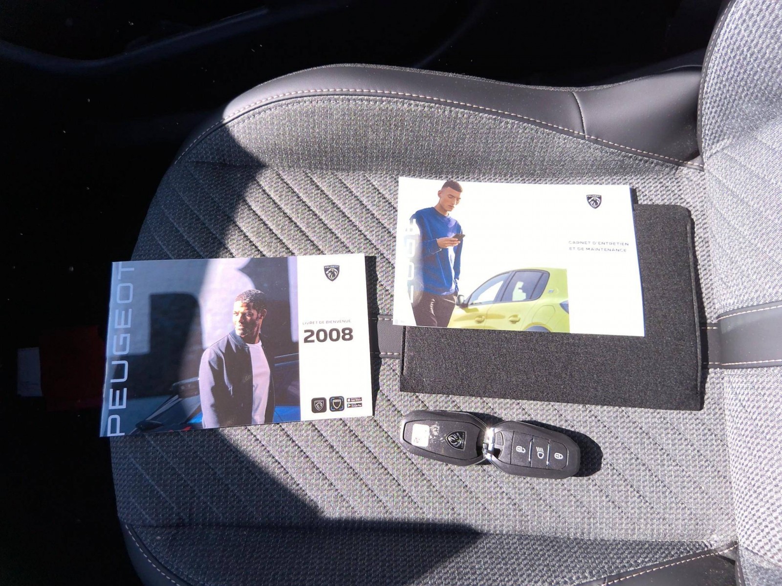 PEUGEOT - 2008 - #851348 - 3