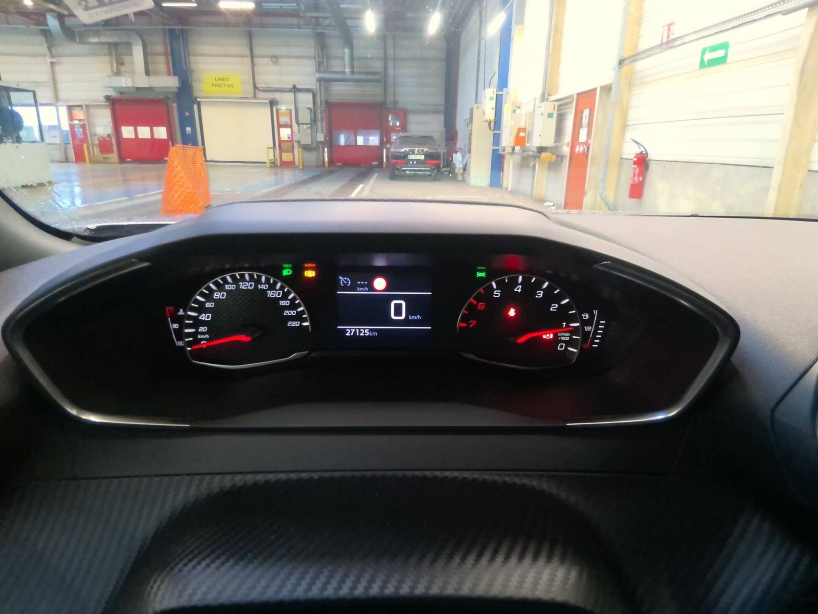 PEUGEOT - 2008 - #851351 - 3