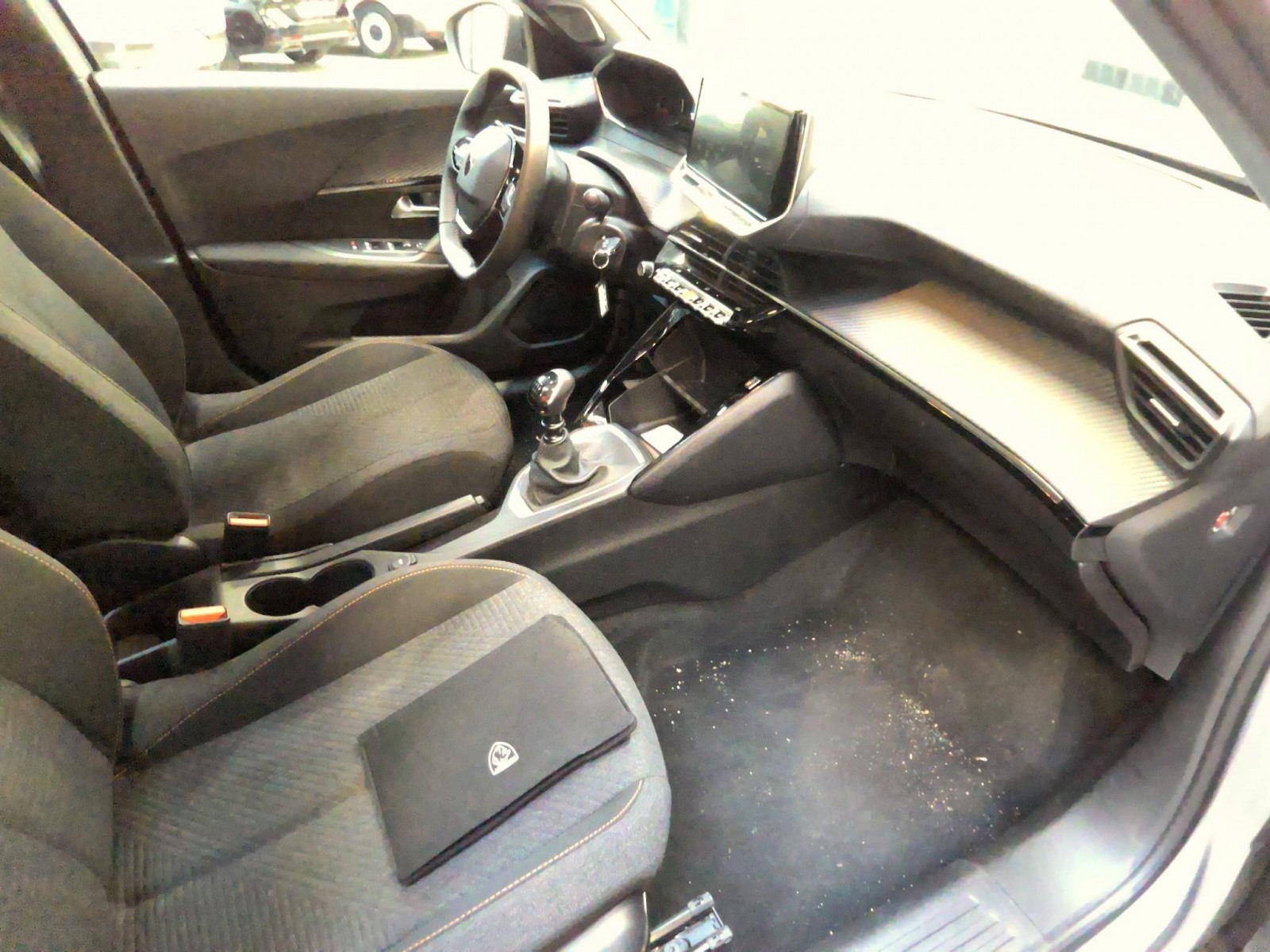 PEUGEOT - 2008 - #851355 - 2