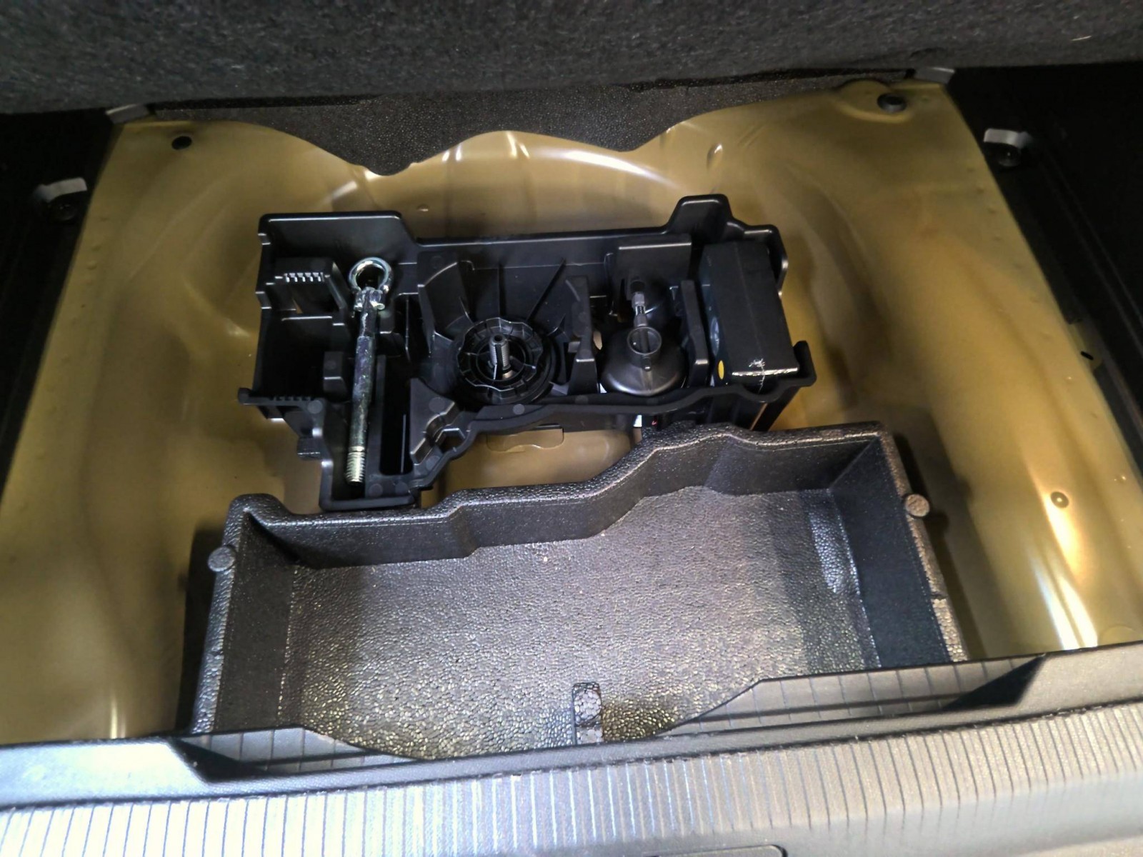 PEUGEOT - 2008 - #851360 - 5