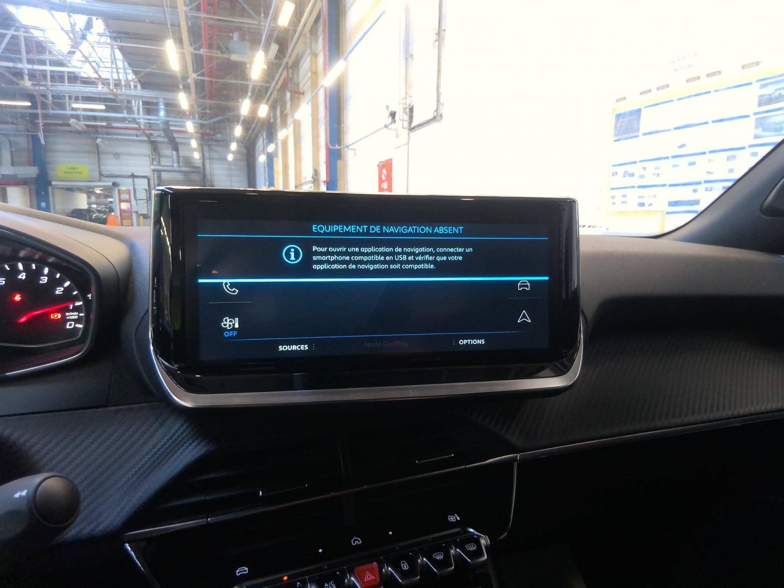 PEUGEOT - 2008 - #851361 - 4