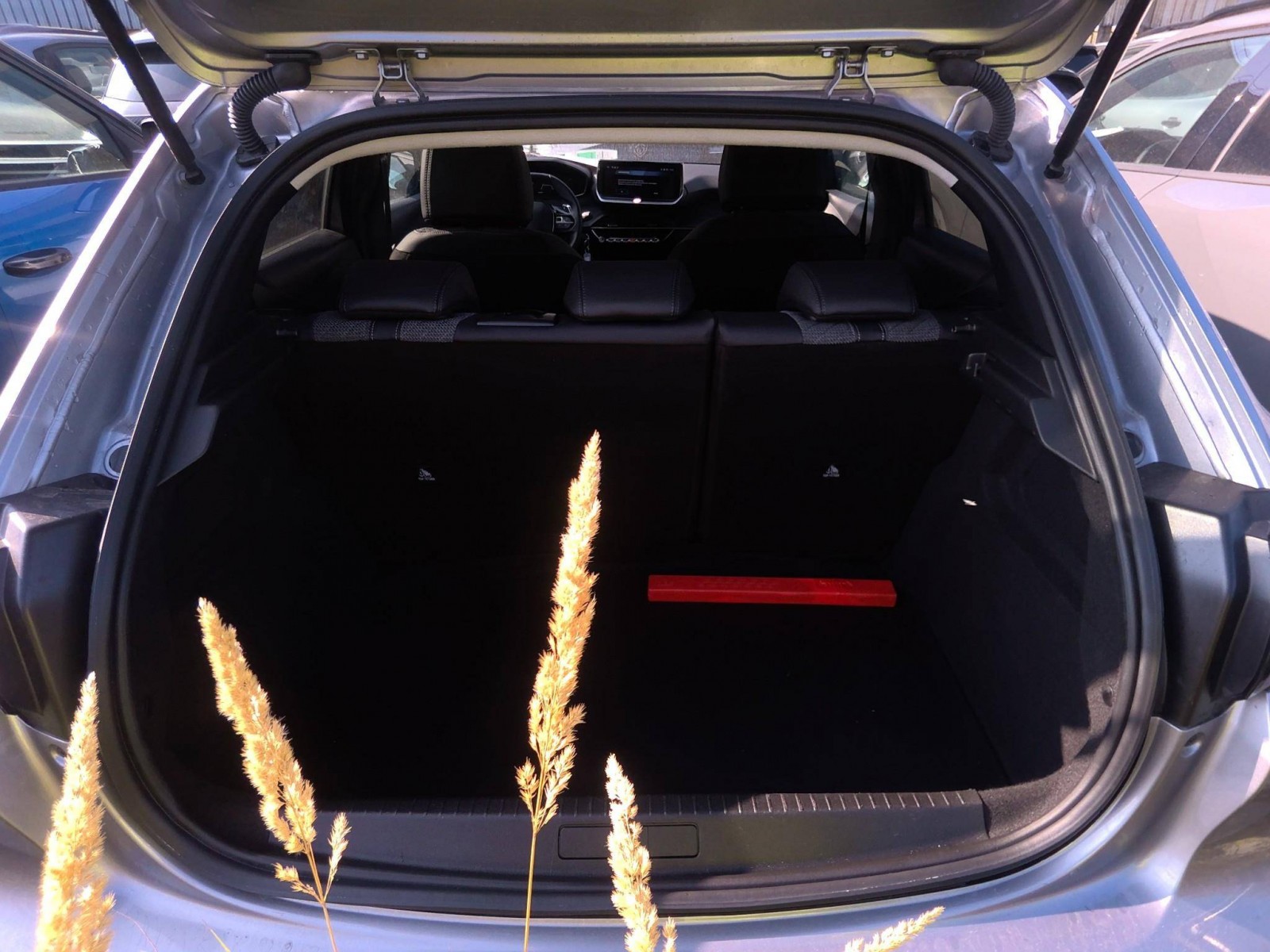 PEUGEOT - 208 - #851369 - 5