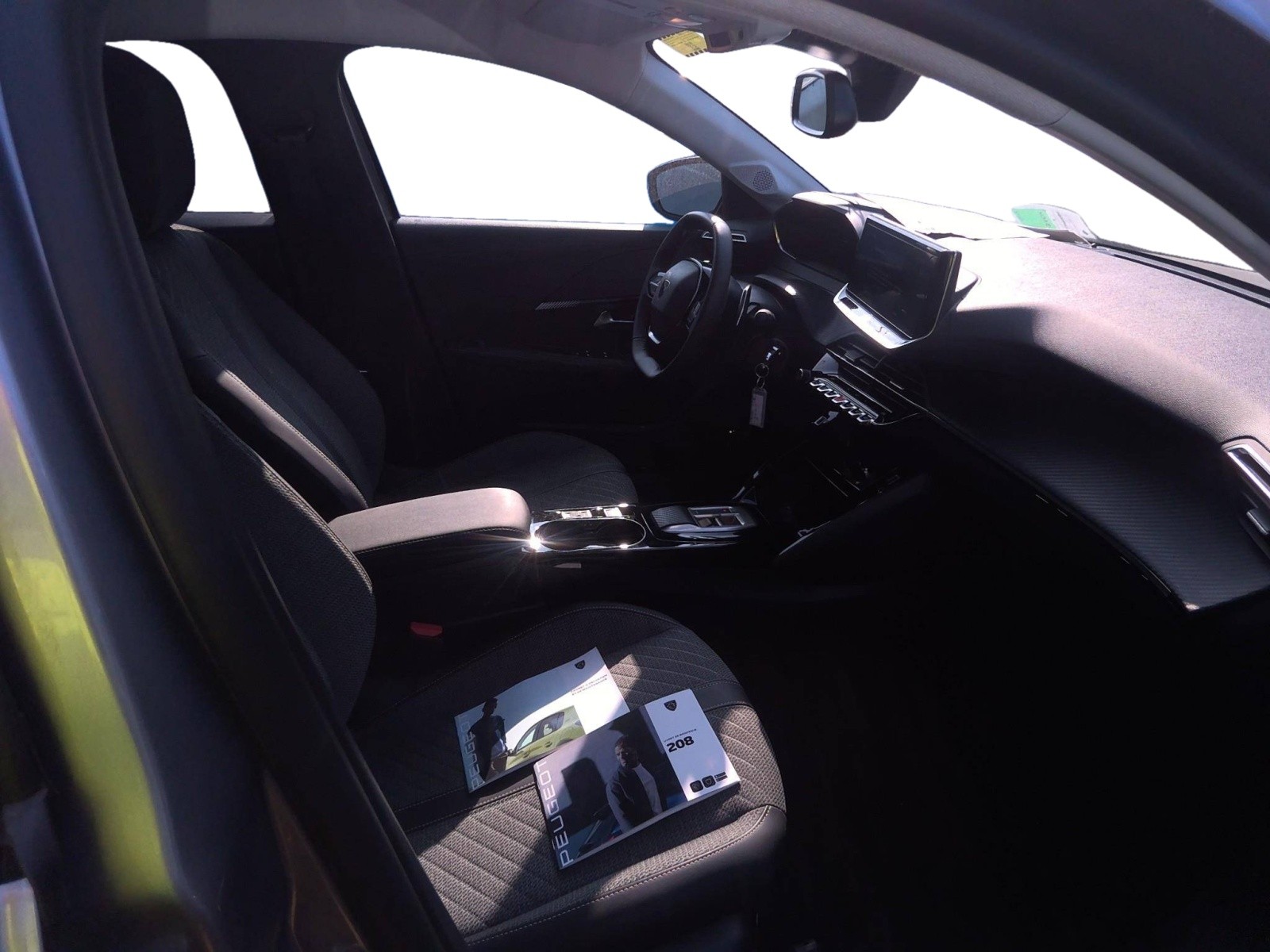 PEUGEOT - 208 - #851369 - 2