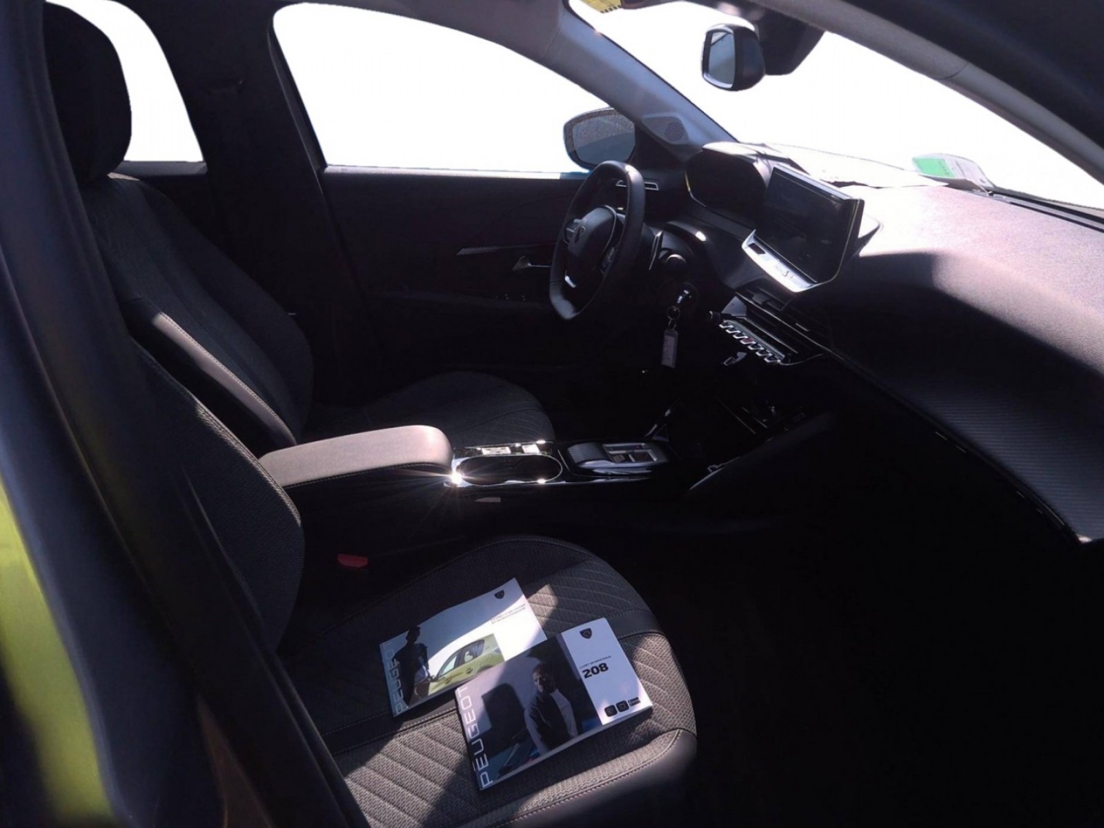 PEUGEOT - 208 - #851369 - 9