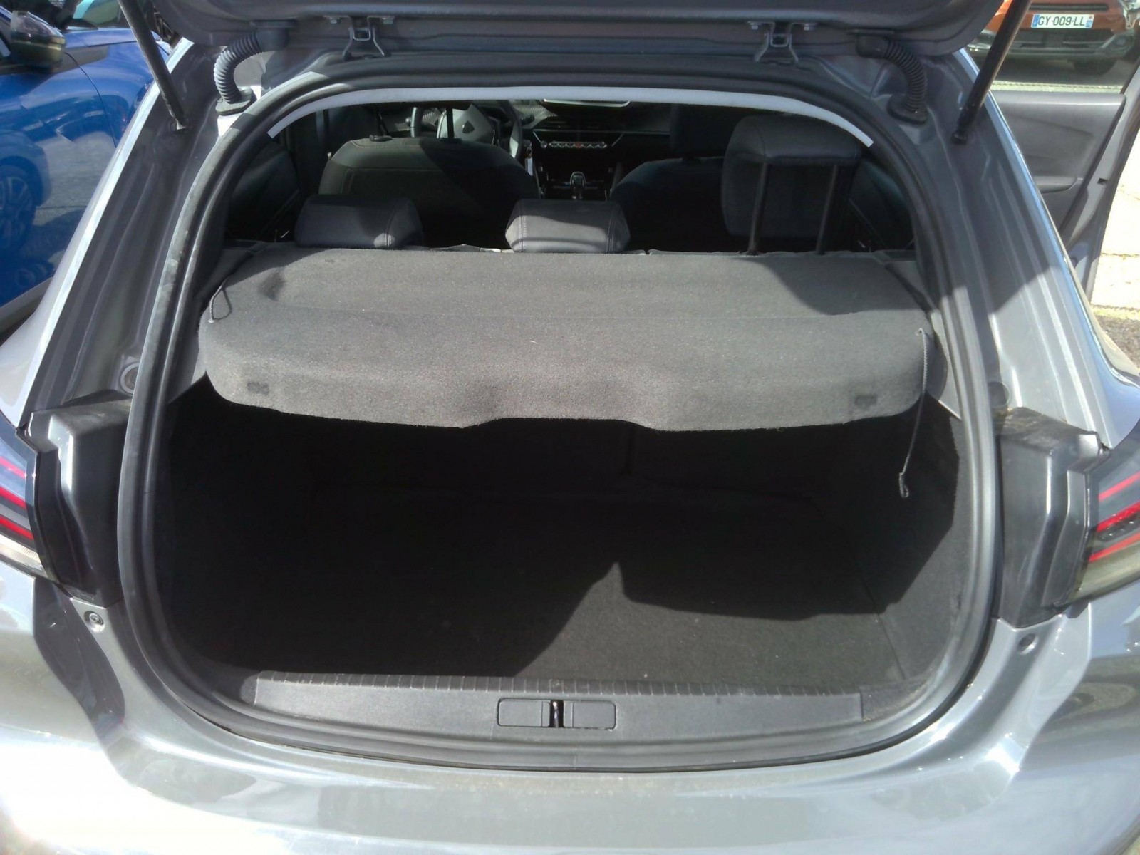 PEUGEOT - 208 - #851373 - 5