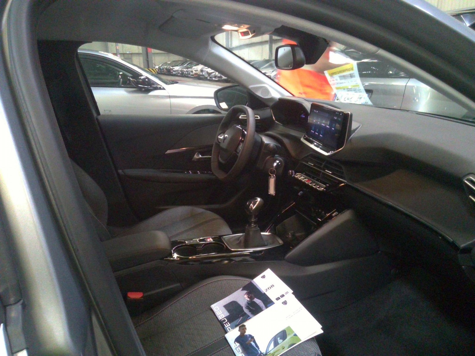 PEUGEOT - 208 - #851379 - 2