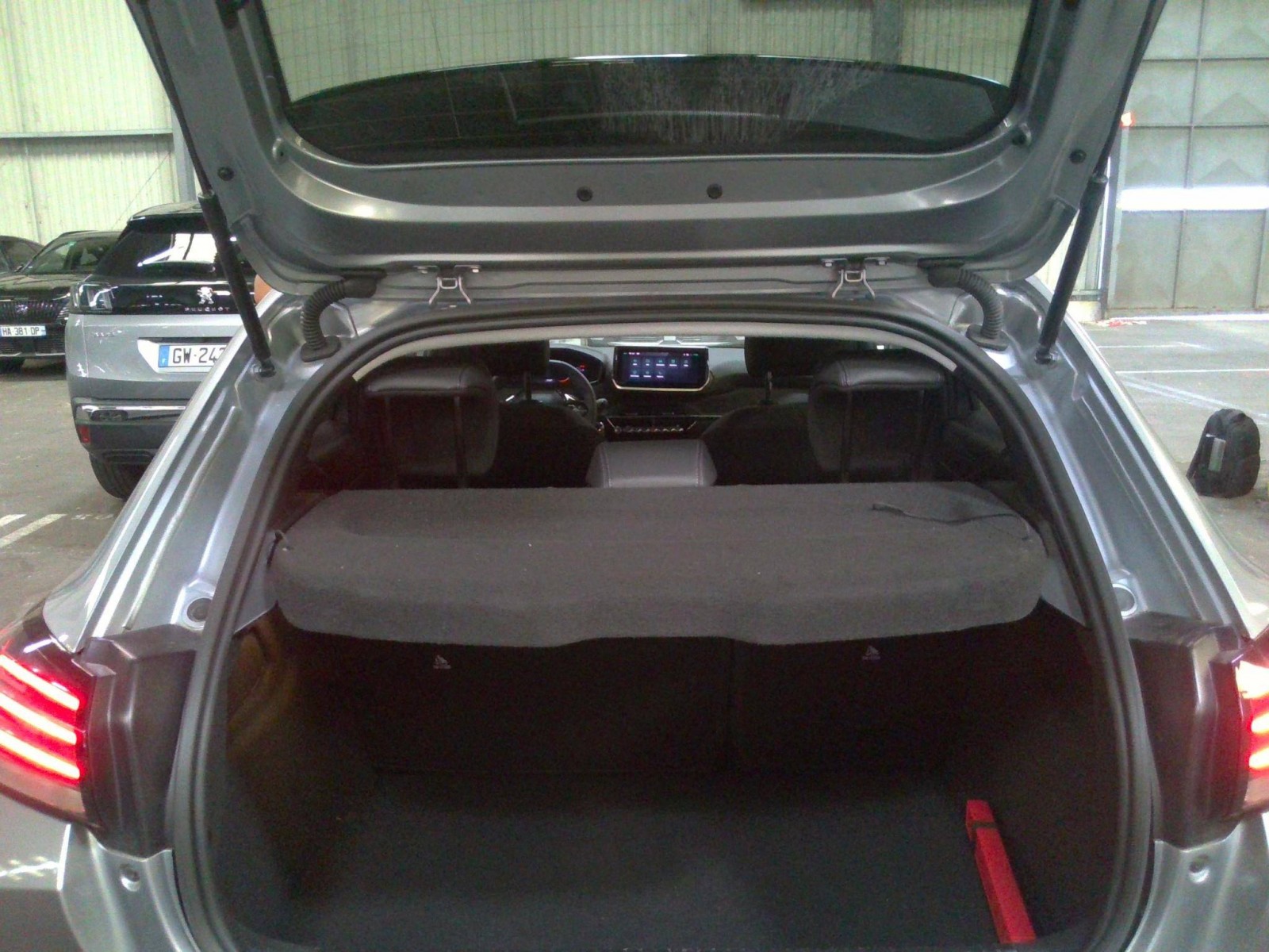 PEUGEOT - 208 - #851379 - 6