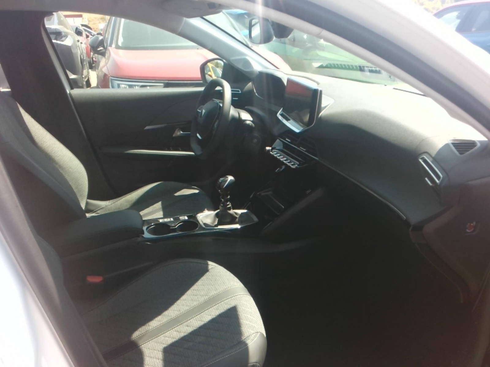 PEUGEOT - 208 - #851380 - 2