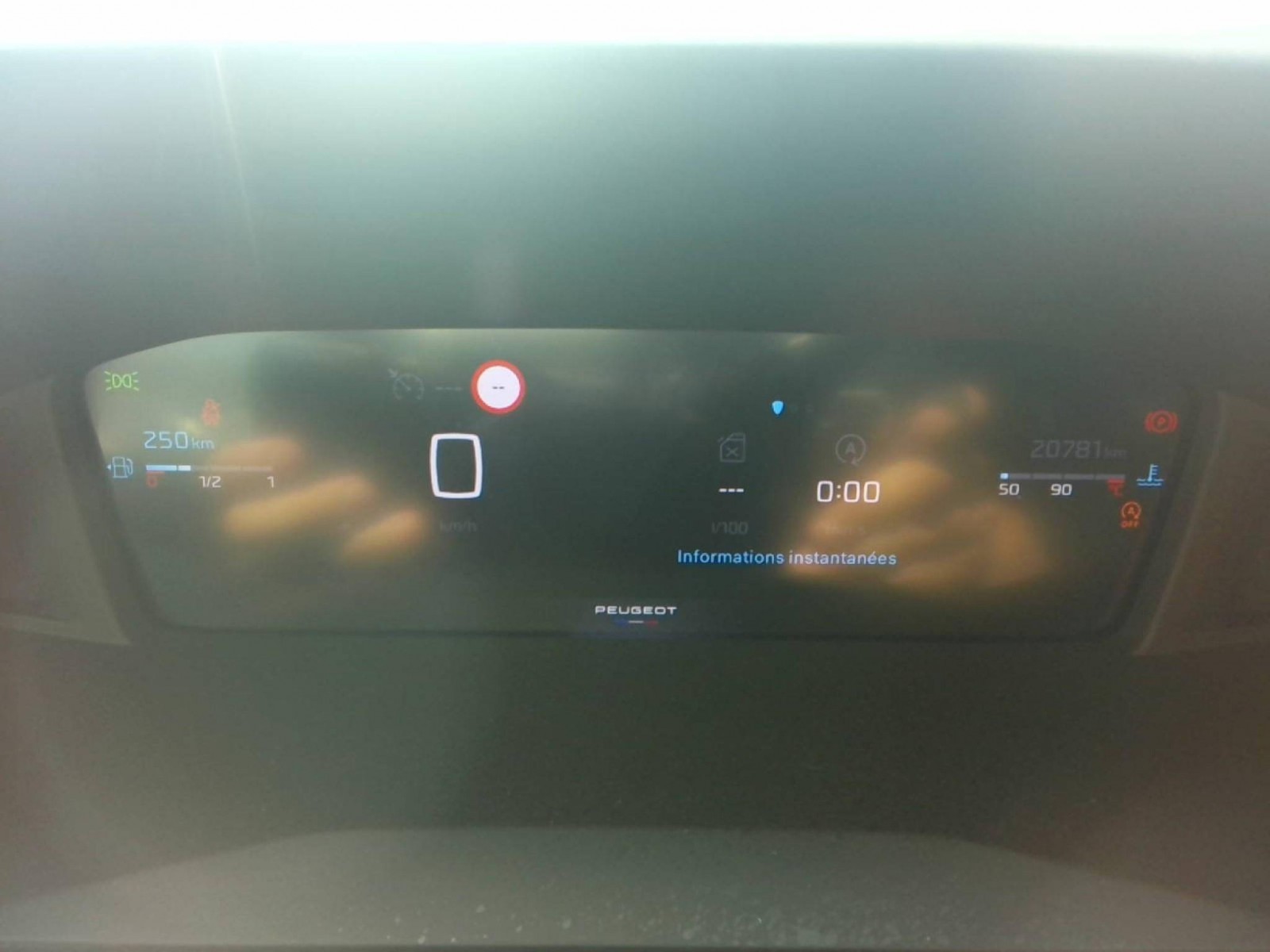 PEUGEOT - 208 - #851380 - 4