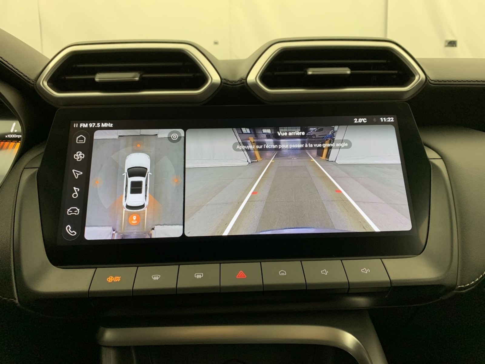 MG - ZS - #850675 - 17