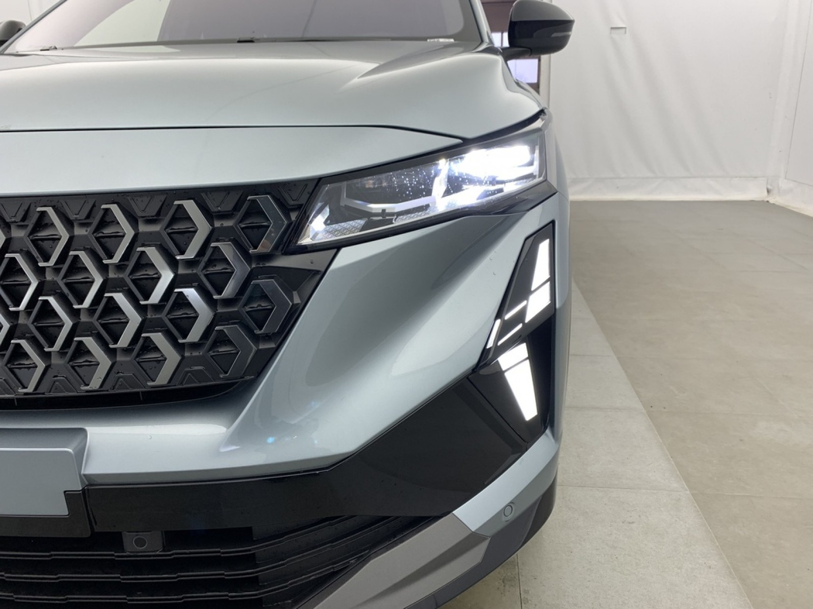 RENAULT - ESPACE VI NOUVEAU - #850318 - 31