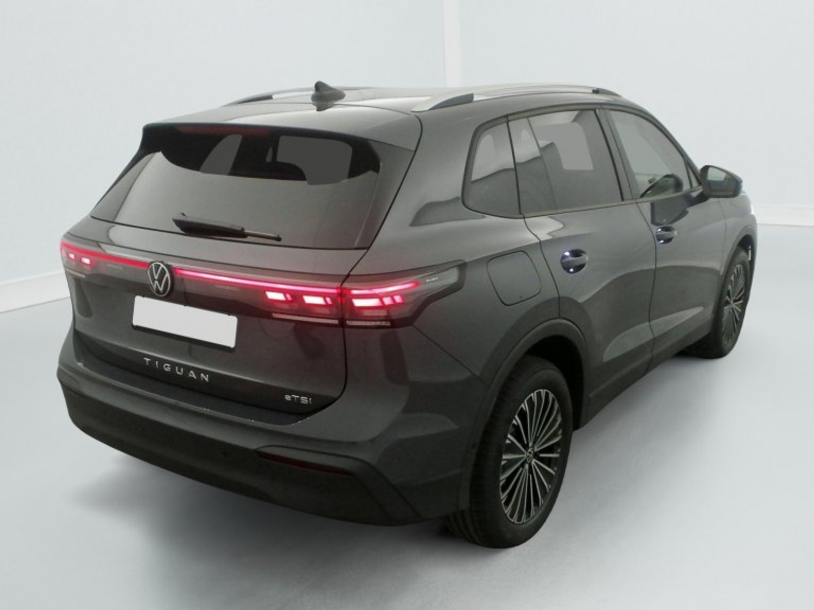 VOLKSWAGEN - TIGUAN NOUVEAU - #848842 - 9