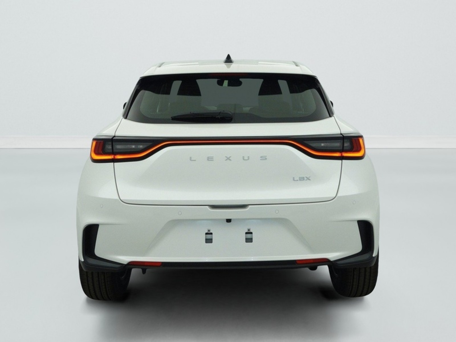 LEXUS - LBX - #850000 - 5