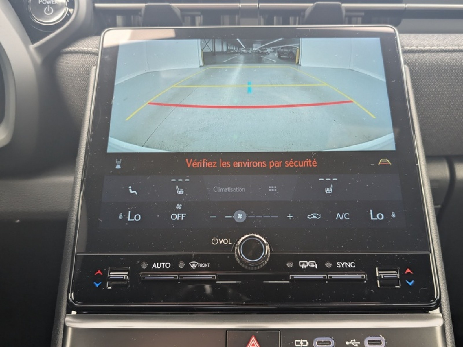 LEXUS - LBX - #850000 - 16