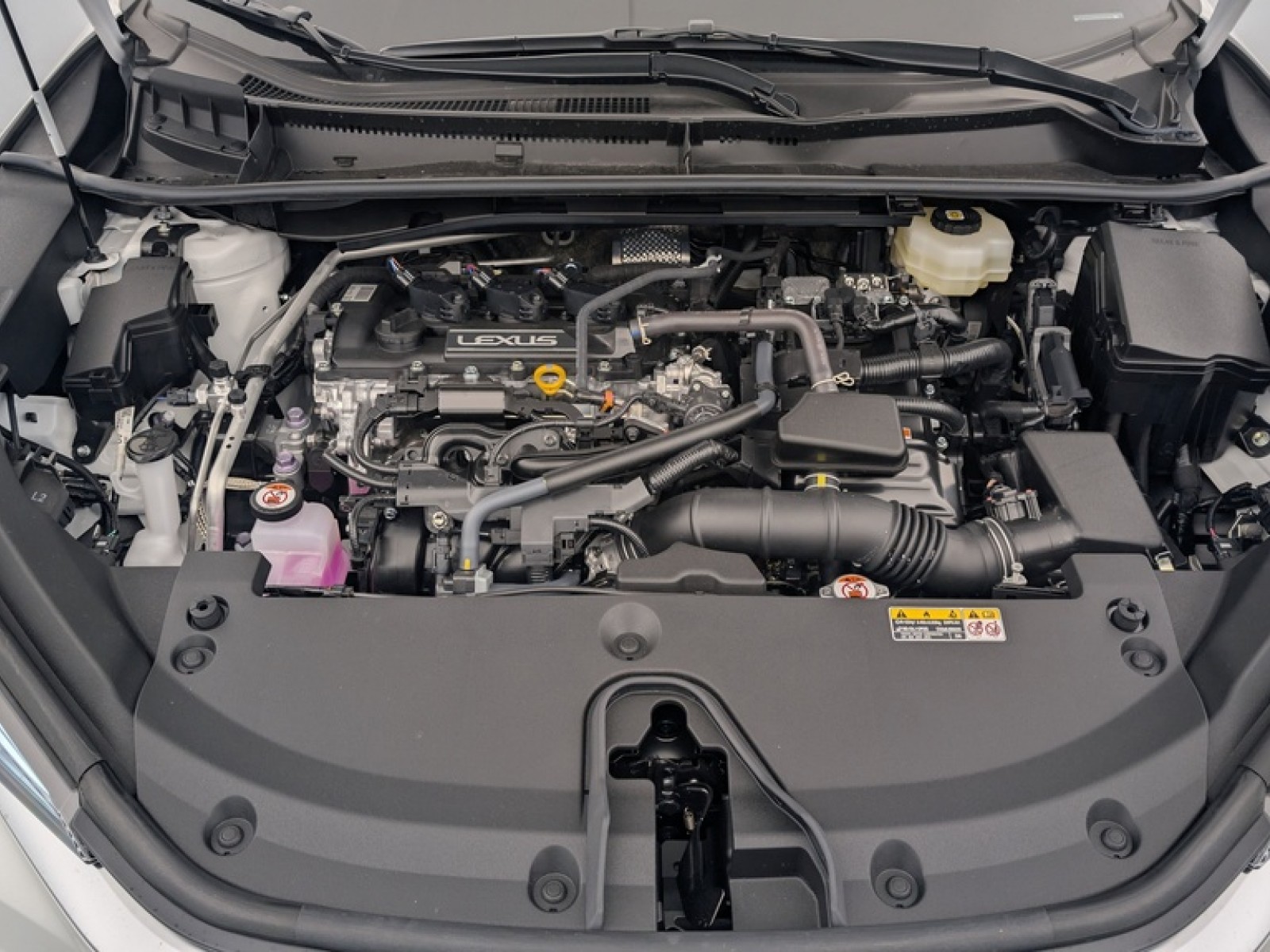 LEXUS - LBX - #850000 - 18