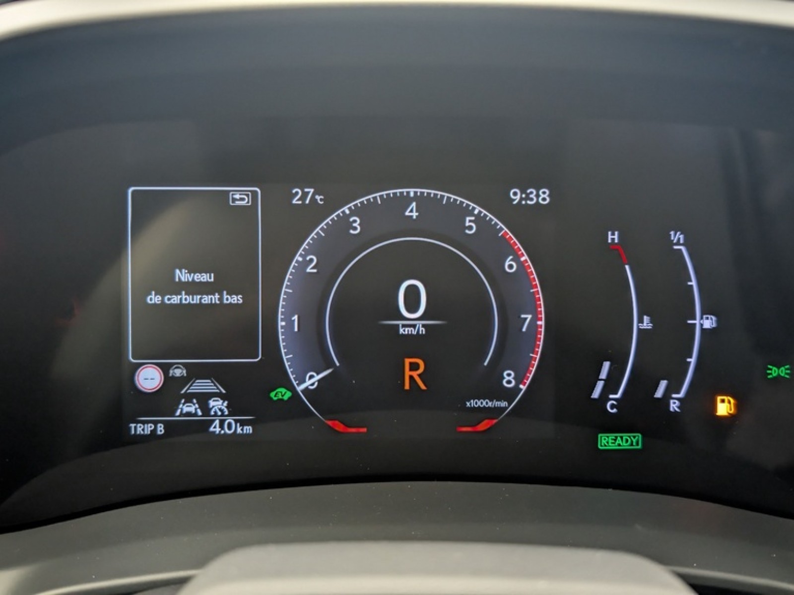 LEXUS - LBX - #850000 - 22