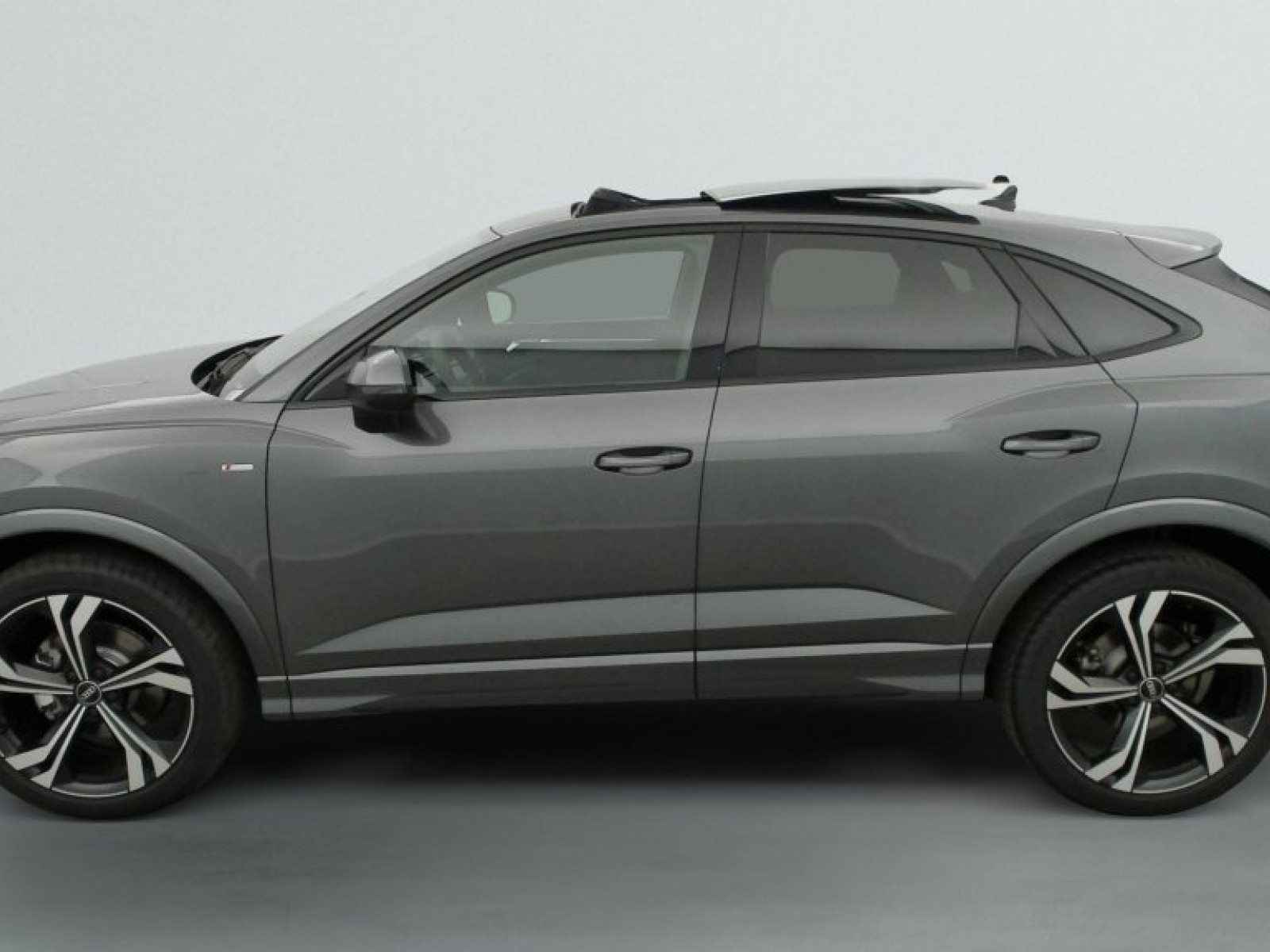 AUDI - Q3 Sportback - #848789 - 4