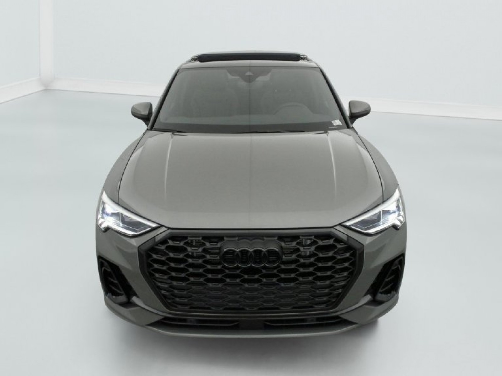 AUDI - Q3 Sportback - #845045 - 1