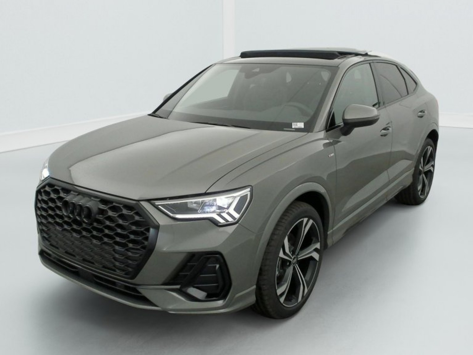 AUDI - Q3 Sportback - #845045 - 2
